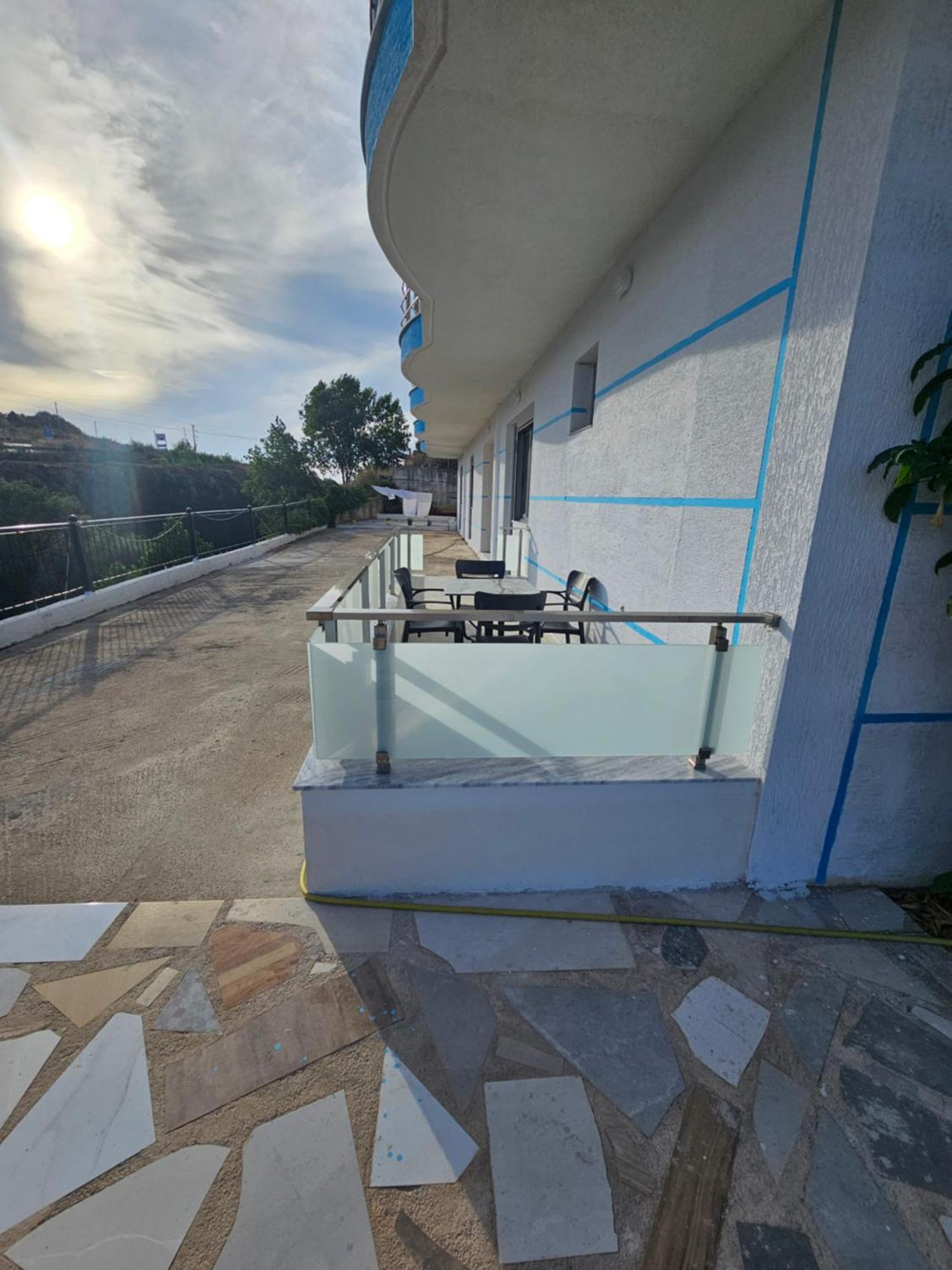 Hotel Irini Sarandë Exterior foto